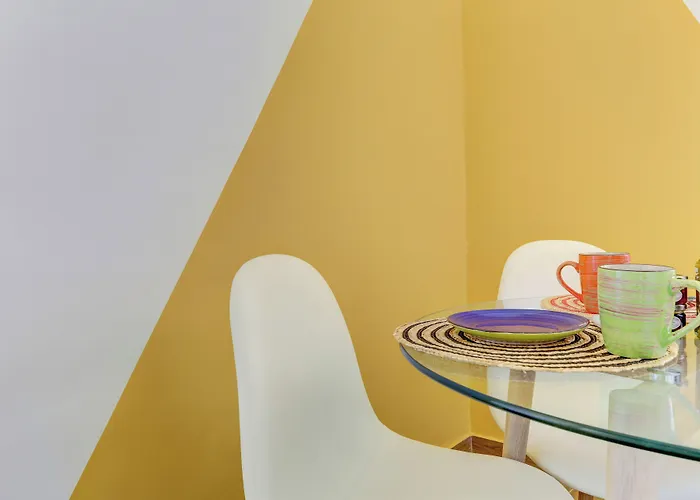 Furio Camillo - Metro A - Netflix Appartement Rome